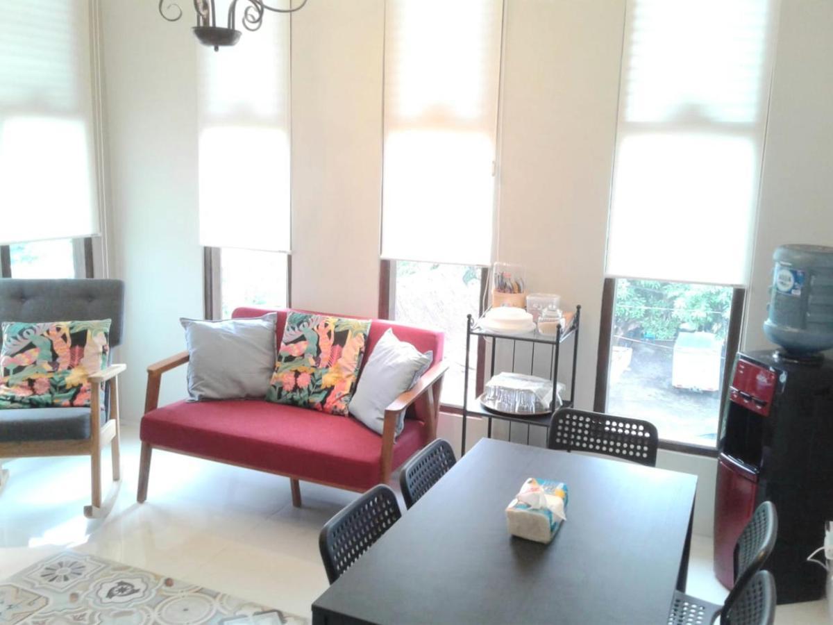 Sabi Guest House - Strategic Family -Married Couples Only- Hostel In Prawirotaman يوغياكارتا المظهر الخارجي الصورة