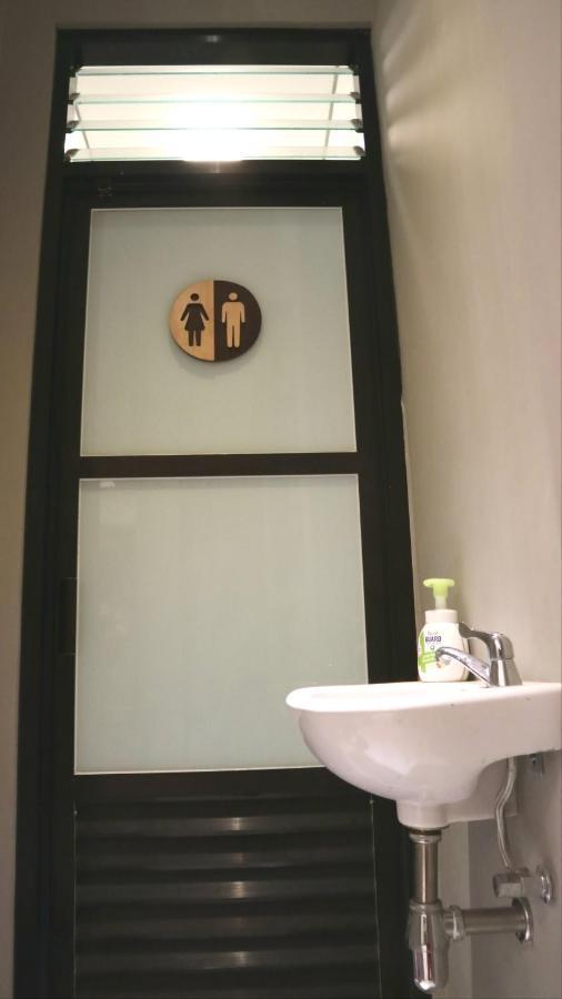 Sabi Guest House - Strategic Family -Married Couples Only- Hostel In Prawirotaman يوغياكارتا المظهر الخارجي الصورة