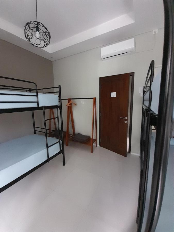Sabi Guest House - Strategic Family -Married Couples Only- Hostel In Prawirotaman يوغياكارتا المظهر الخارجي الصورة