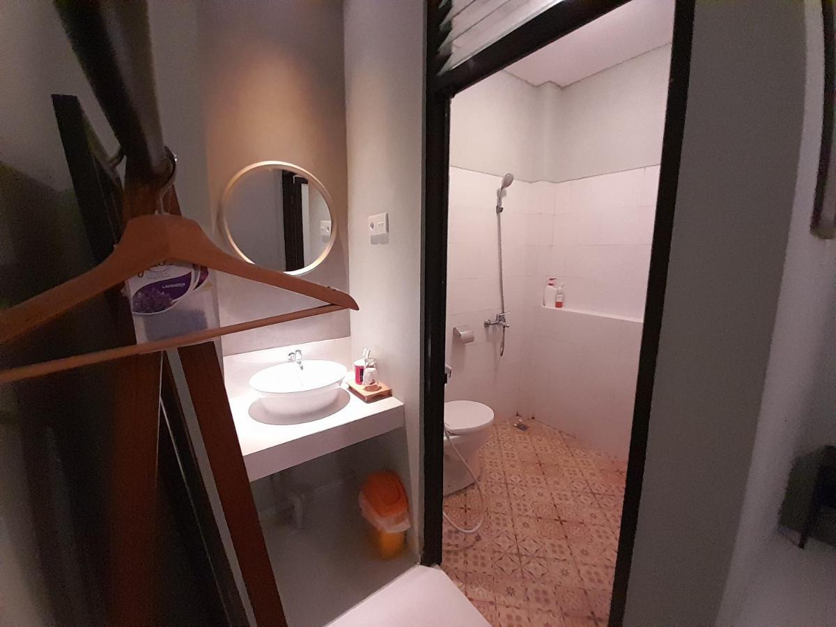 Sabi Guest House - Strategic Family -Married Couples Only- Hostel In Prawirotaman يوغياكارتا المظهر الخارجي الصورة
