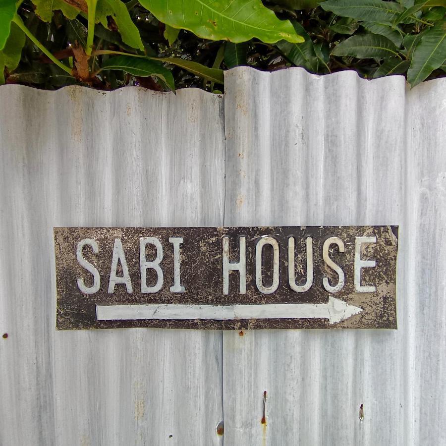 Sabi Guest House - Strategic Family -Married Couples Only- Hostel In Prawirotaman يوغياكارتا المظهر الخارجي الصورة