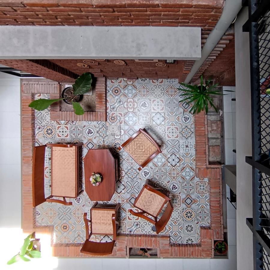 Sabi Guest House - Strategic Family -Married Couples Only- Hostel In Prawirotaman يوغياكارتا المظهر الخارجي الصورة