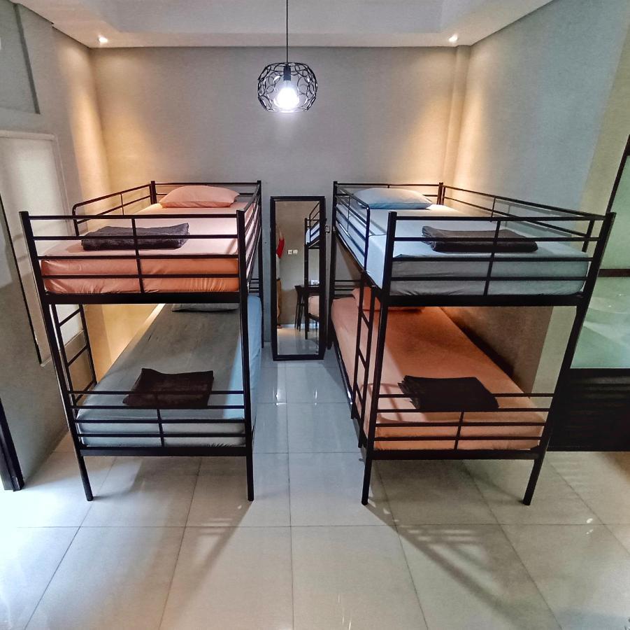 Sabi Guest House - Strategic Family -Married Couples Only- Hostel In Prawirotaman يوغياكارتا المظهر الخارجي الصورة